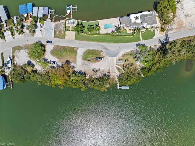 134 2nd ST, Bonita Springs, FL 34134