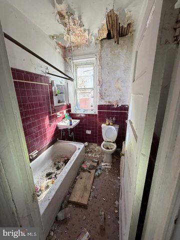 6009 SPRUCE ST, Philadelphia, PA 19139