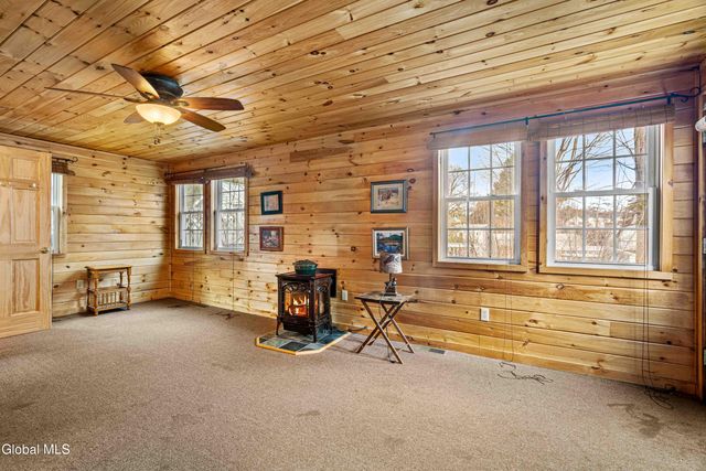 35 Coleman Avenue, Hudson Falls, NY 12839