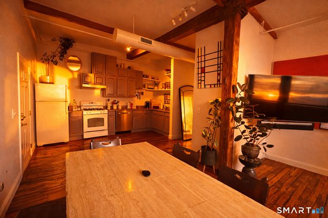 145 Canal Street 417, Shelton, CT 06484