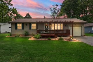 1306 Tuckahoe Park Drive, Valparaiso, IN 46383