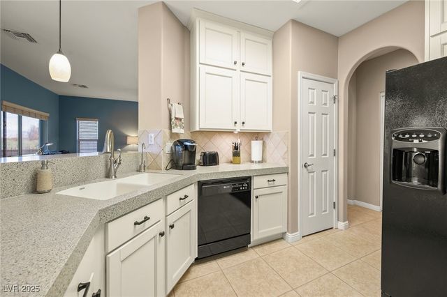 2520 Links Drive, Laughlin, NV 89029