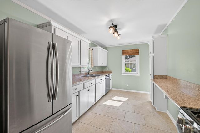 138 106th Avenue NW, Coon Rapids, MN 55448