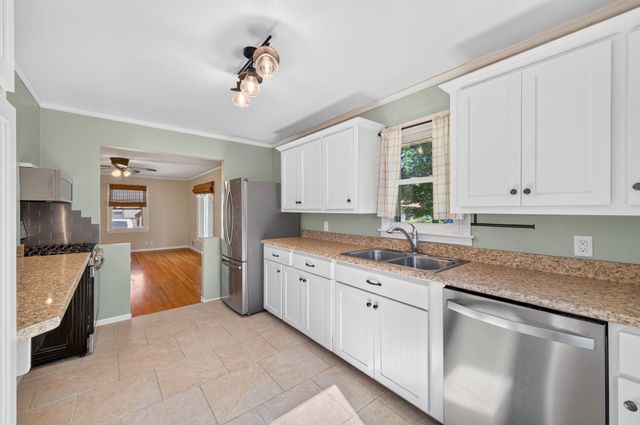 138 106th Avenue NW, Coon Rapids, MN 55448