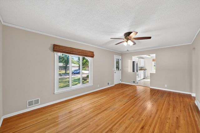 138 106th Avenue NW, Coon Rapids, MN 55448