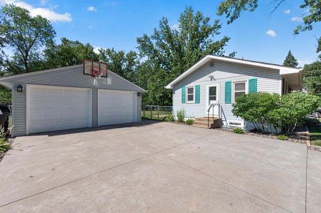138 106th Avenue NW, Coon Rapids, MN 55448