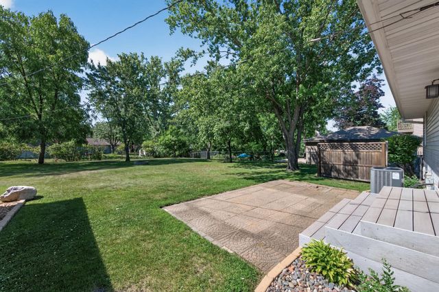 138 106th Avenue NW, Coon Rapids, MN 55448