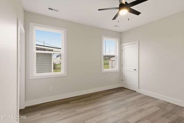 818 W Anderson Ave, Knoxville, TN 37921