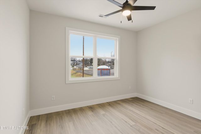 818 W Anderson Ave, Knoxville, TN 37921