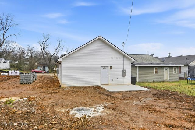 818 W Anderson Ave, Knoxville, TN 37921