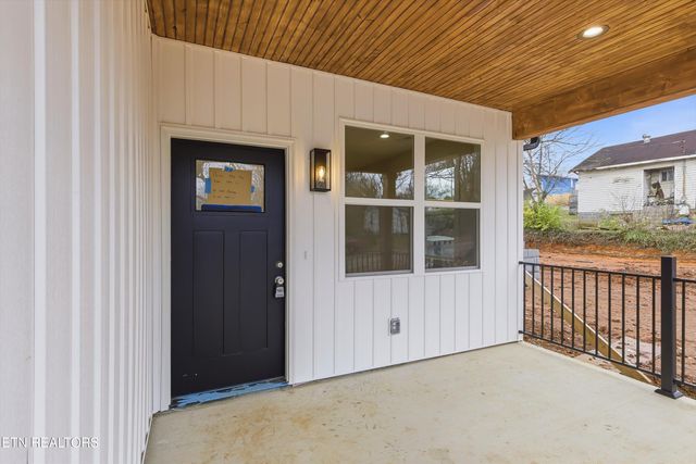 818 W Anderson Ave, Knoxville, TN 37921