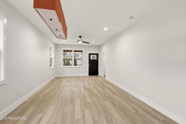 818 W Anderson Ave, Knoxville, TN 37921