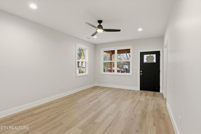 818 W Anderson Ave, Knoxville, TN 37921