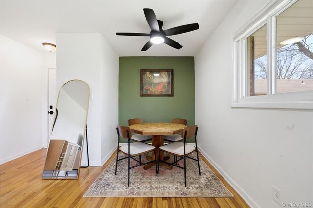 51 Edmunton Drive F-18, North Babylon, NY 11703