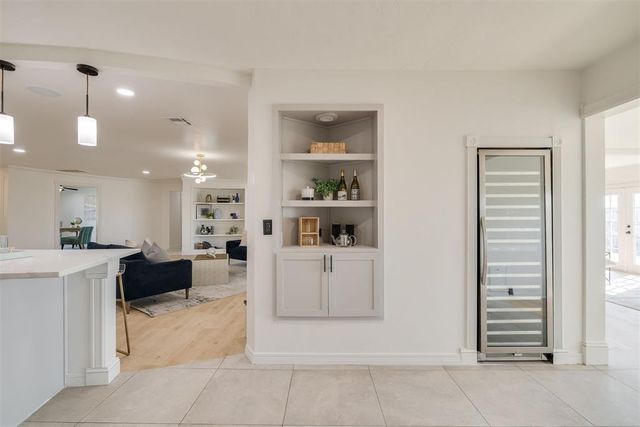 8625 Lakehurst Drive, Oklahoma City, OK 73120