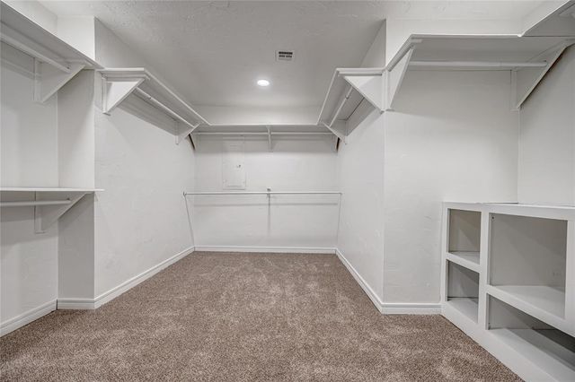 8625 Lakehurst Drive, Oklahoma City, OK 73120