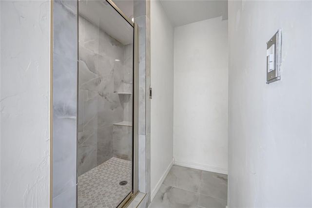 8625 Lakehurst Drive, Oklahoma City, OK 73120