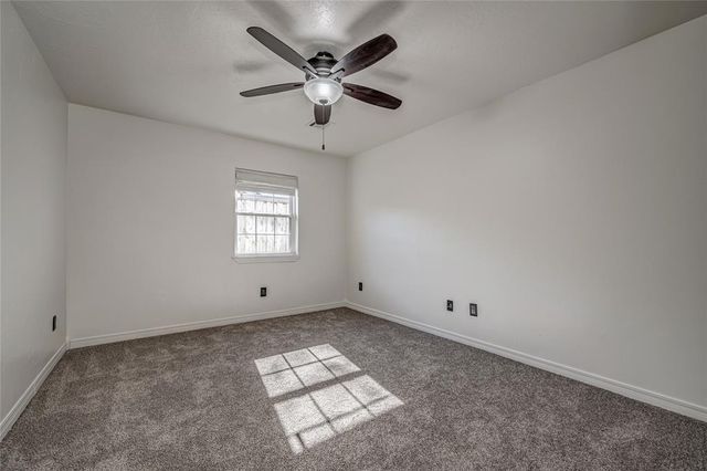 8625 Lakehurst Drive, Oklahoma City, OK 73120