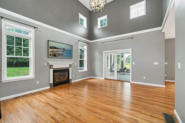 7 Quail Hollow, Stratham, NH 03885