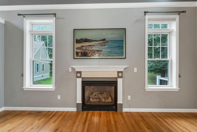 7 Quail Hollow, Stratham, NH 03885