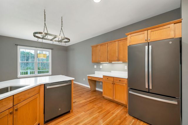 7 Quail Hollow, Stratham, NH 03885