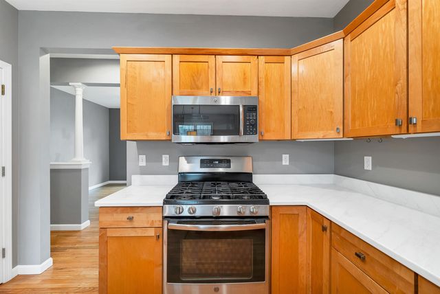 7 Quail Hollow, Stratham, NH 03885