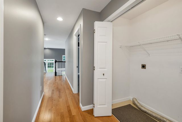7 Quail Hollow, Stratham, NH 03885