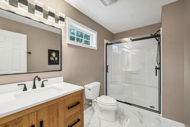 7 Quail Hollow, Stratham, NH 03885