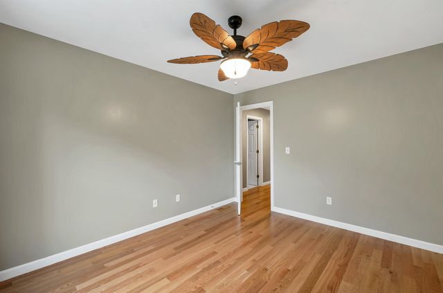 7 Quail Hollow, Stratham, NH 03885