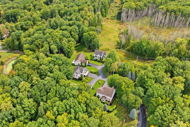 7 Quail Hollow, Stratham, NH 03885