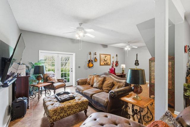 131 Allen Douglas Drive, Richmond, KY 40475