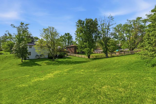131 Allen Douglas Drive, Richmond, KY 40475