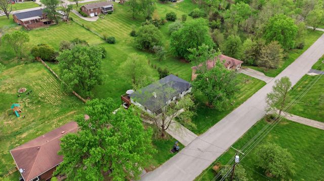 131 Allen Douglas Drive, Richmond, KY 40475