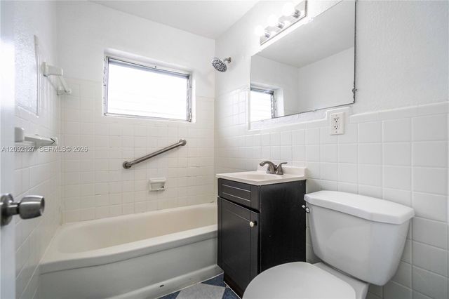 7640 Carlyle Avenue 5A, Miami Beach, FL 33141