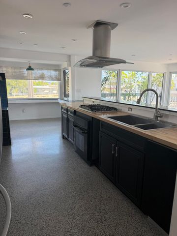 2200 NE 26th Street A, Wilton Manors, FL 33305