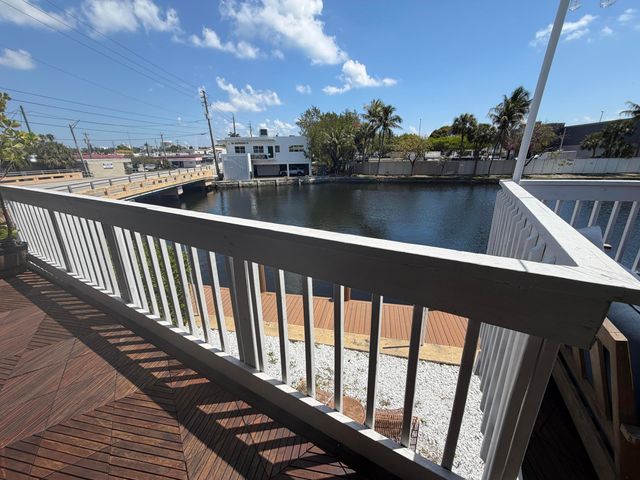 2200 NE 26th Street A, Wilton Manors, FL 33305