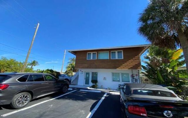 2200 NE 26th Street A, Wilton Manors, FL 33305