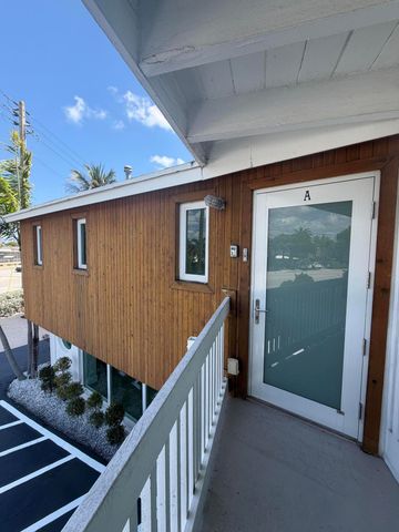 2200 NE 26th Street A, Wilton Manors, FL 33305