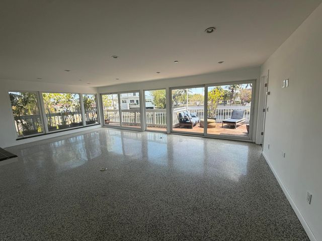 2200 NE 26th Street A, Wilton Manors, FL 33305