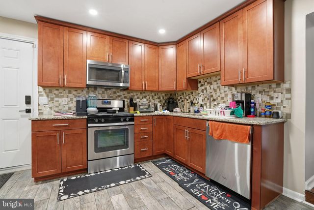 2533 W GIRARD AVE, Philadelphia, PA 19130