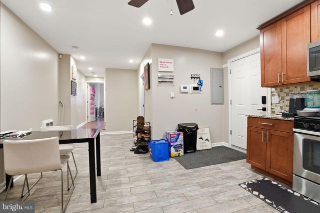 2533 W GIRARD AVE, Philadelphia, PA 19130