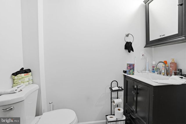 2533 W GIRARD AVE, Philadelphia, PA 19130