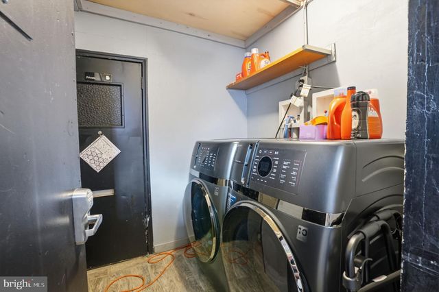 2533 W GIRARD AVE, Philadelphia, PA 19130