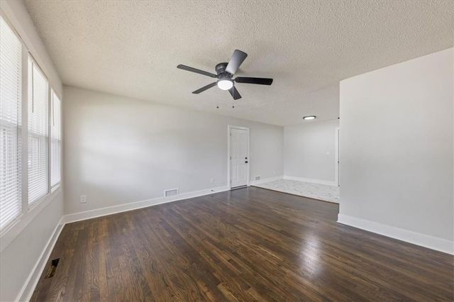 4213 Hardesty Avenue, Kansas City, MO 64130