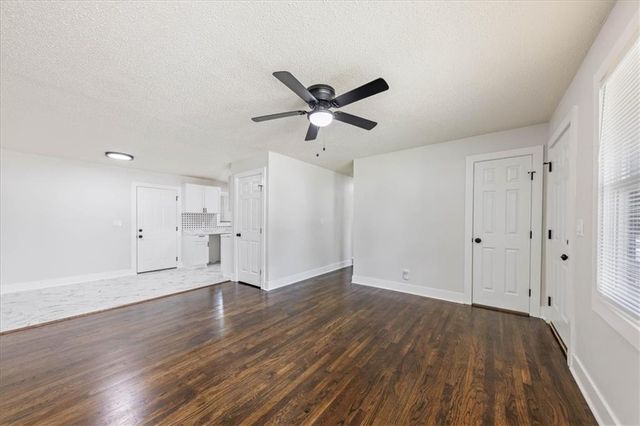 4213 Hardesty Avenue, Kansas City, MO 64130