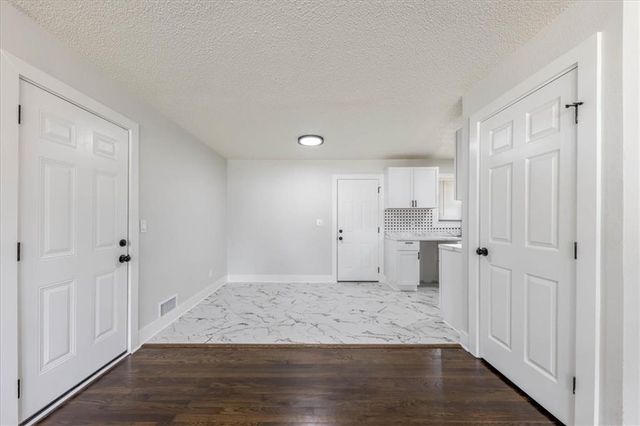 4213 Hardesty Avenue, Kansas City, MO 64130