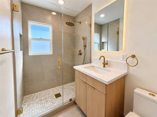 22716 Berdon Street, Woodland Hills, CA 91367