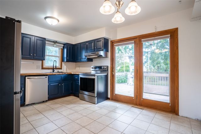 680 S Hickory Boulevard, Pleasant Hill, IA 50327