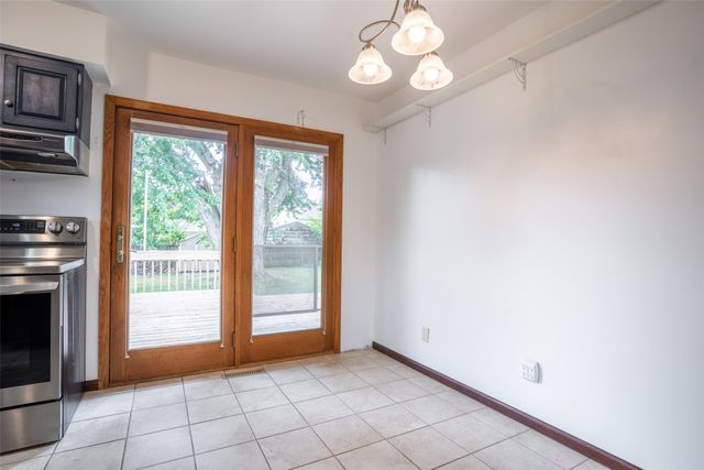 680 S Hickory Boulevard, Pleasant Hill, IA 50327