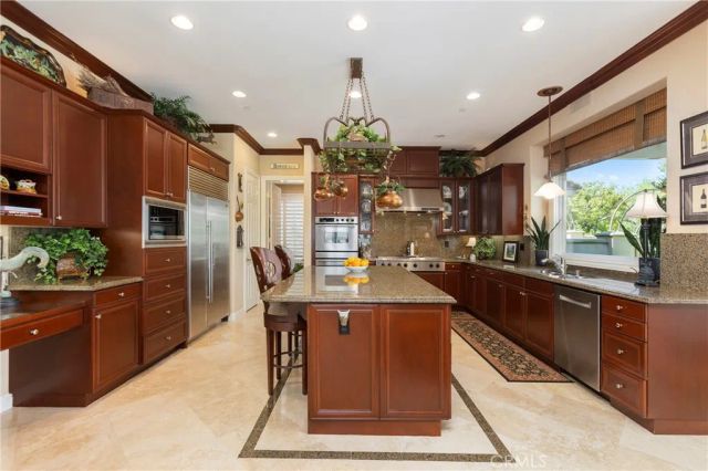 4 Bordeaux, Coto De Caza, CA 92679